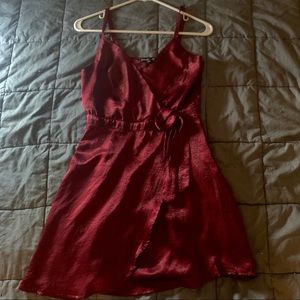 S KENDALL AND KYLIE WINE RED WRAP DRESS